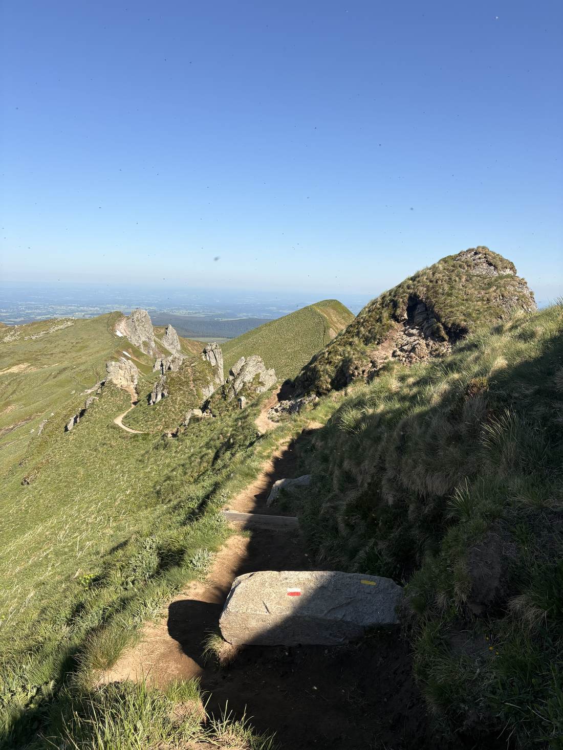 Sur la crête, entre deux sommets